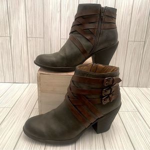 Eurosoft by Sofft Phoebe Ankle Bootie (3154909) Size 8.5